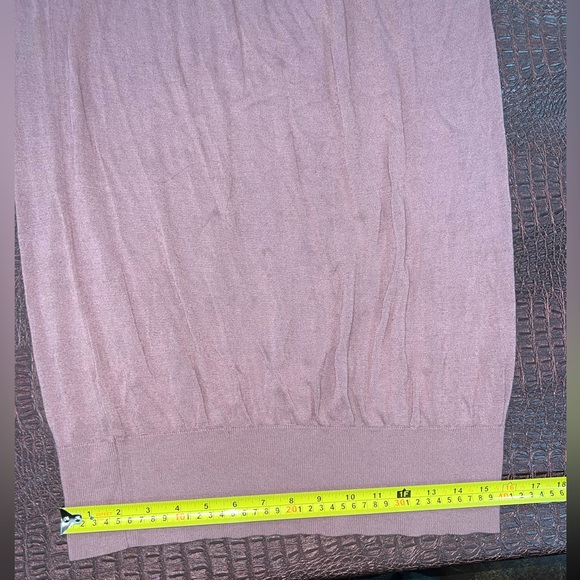 BCBGMaxazria sweater dress size M knit mauve bubble dress tapered on bottom LN - Picture 9 of 12